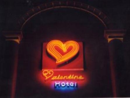 Valentine Hotel - Hong Ha Hanoi Bagian luar foto